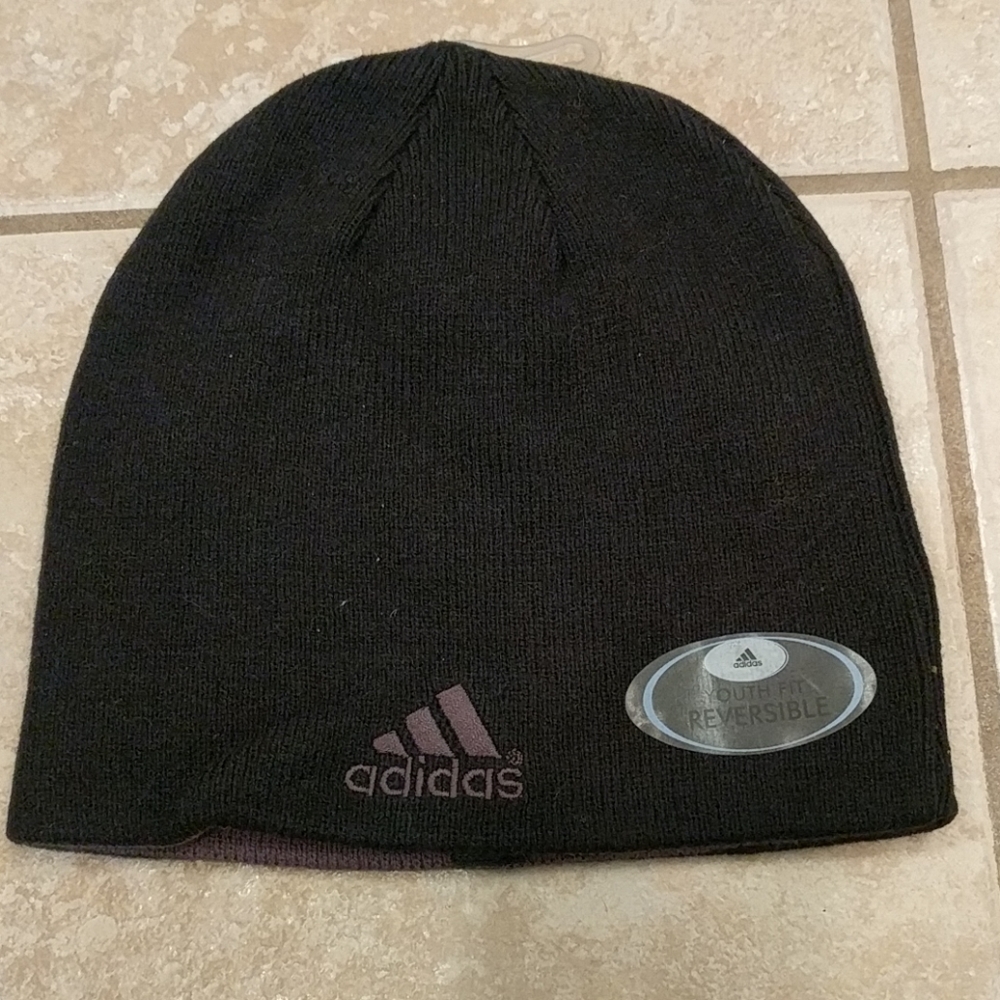 Adidas youth fit reversible winter hat